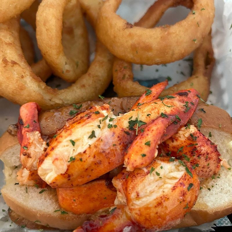 Fried Oysters and Onion Rings: Crispy Crowd-Pleasers