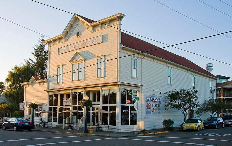 Florence — Old Town waterfront on the Siuslaw River