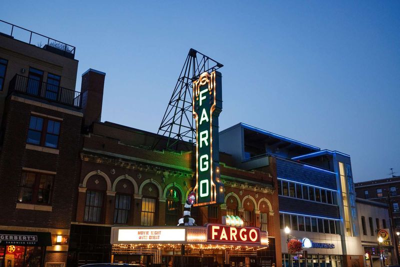 North Dakota – Fargo’s Broadway Lights