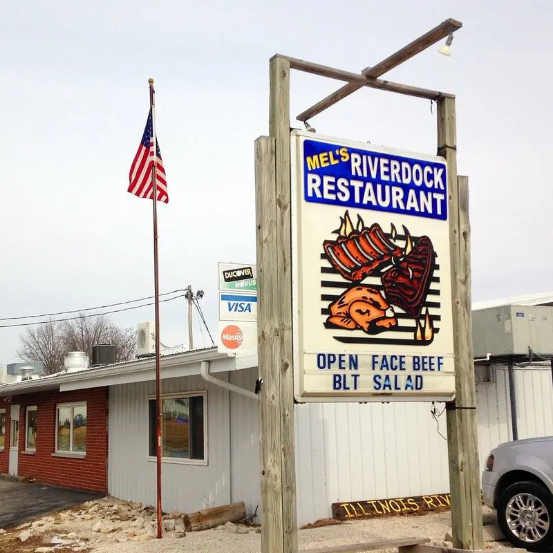 Illinois Riverdock Restaurant