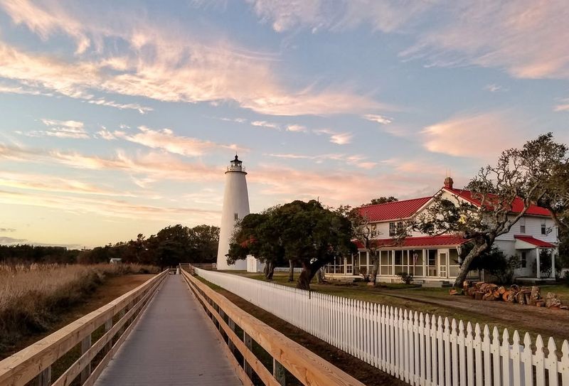 Ocracoke Lighthouse: A Quiet Historic Marker