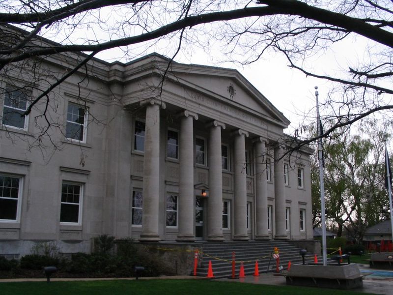 Farmington — a quiet base near big attractions