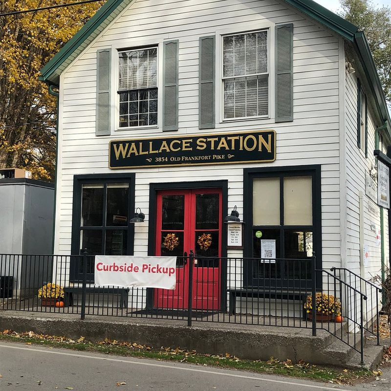 Wallace Station Deli & Bakery – Versailles
