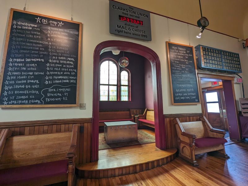 Plan Your Visit: Hours, Cost, and Parking