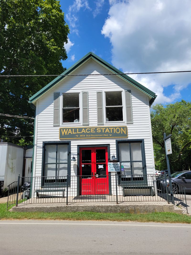 Wallace Station Deli & Bakery — Versailles