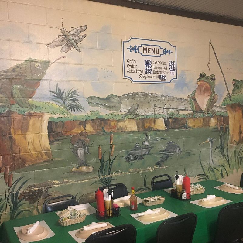 Charlie’s Catfish House – Ellisville