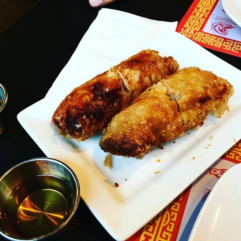 Que Viet Village House – Minneapolis