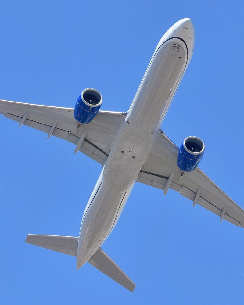 Use fare alerts and chase the deal