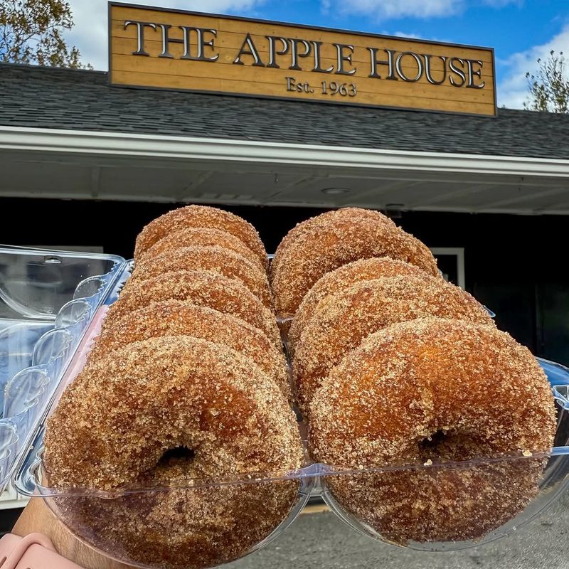 The Apple House — Linden