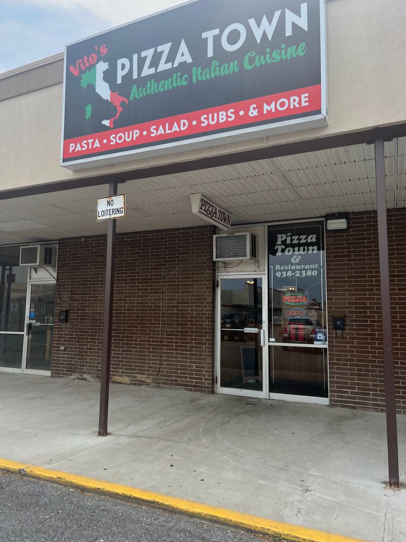 Pizza Town Pizzeria & Trattoria