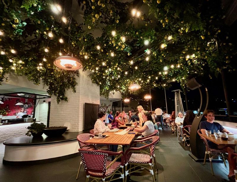 Truly Pizza – Dana Point