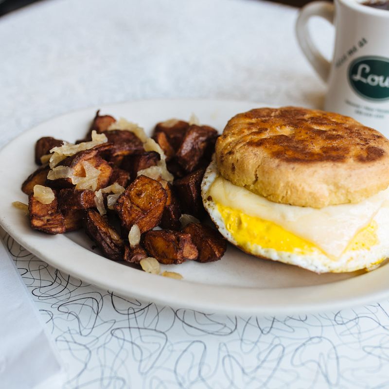 Lou’s Restaurant & Bakery