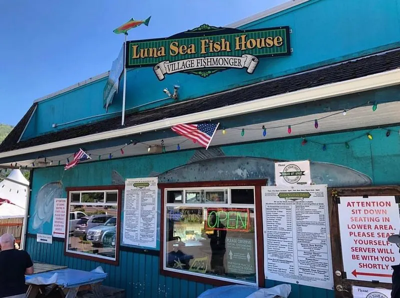 Luna Sea Fish House