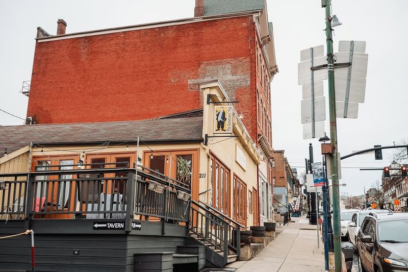 Evening Eats and Small-Town Nightcap