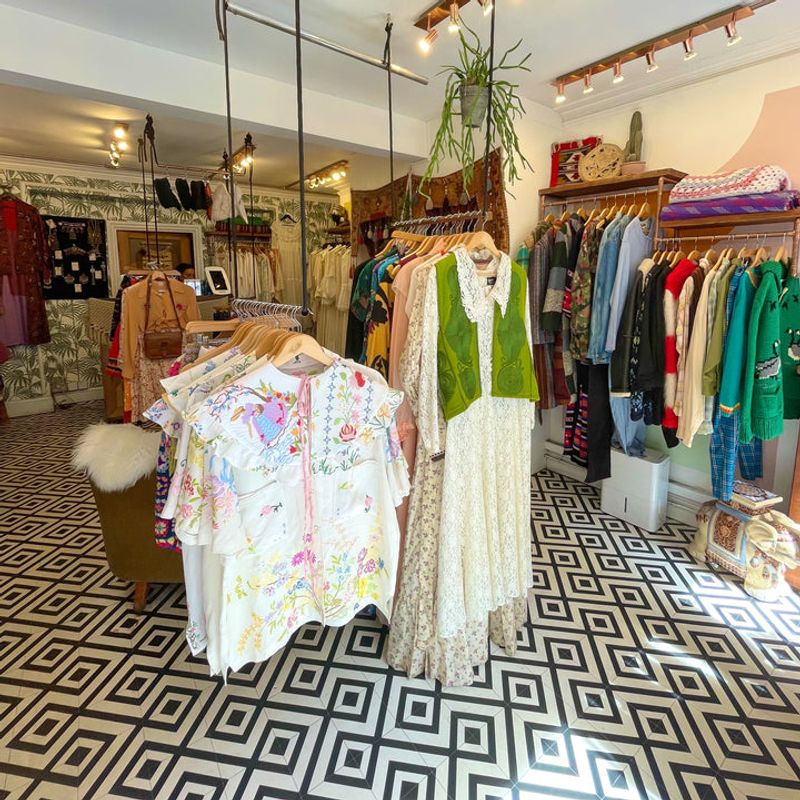 Magpie Vintage (Portland)