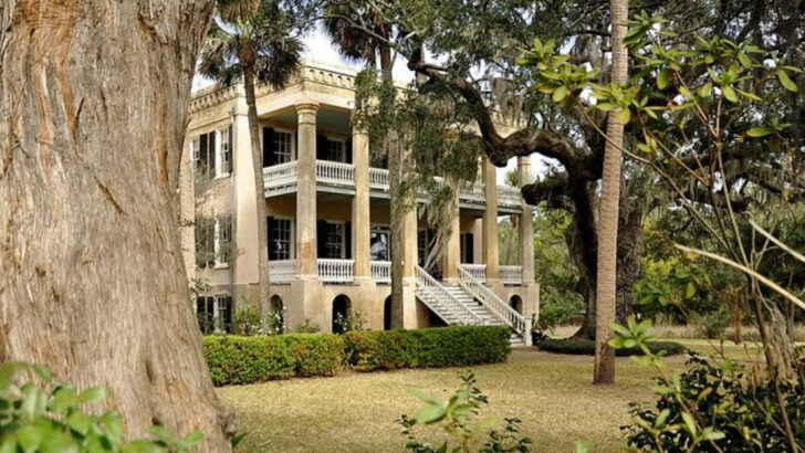 Retirees are the reason these 12 peaceful small towns feel busier than they used to