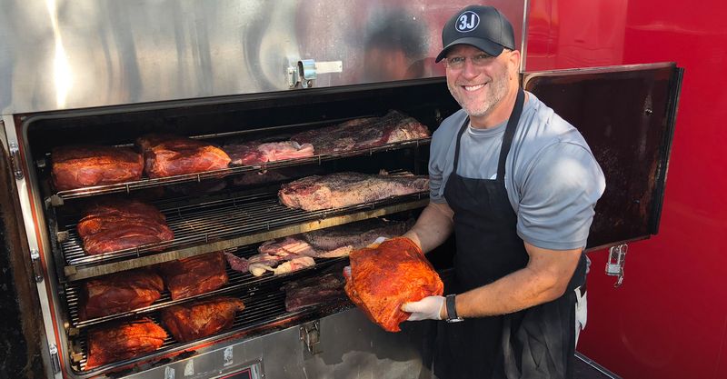 Smokin’ J’s Rib and Brewhouse