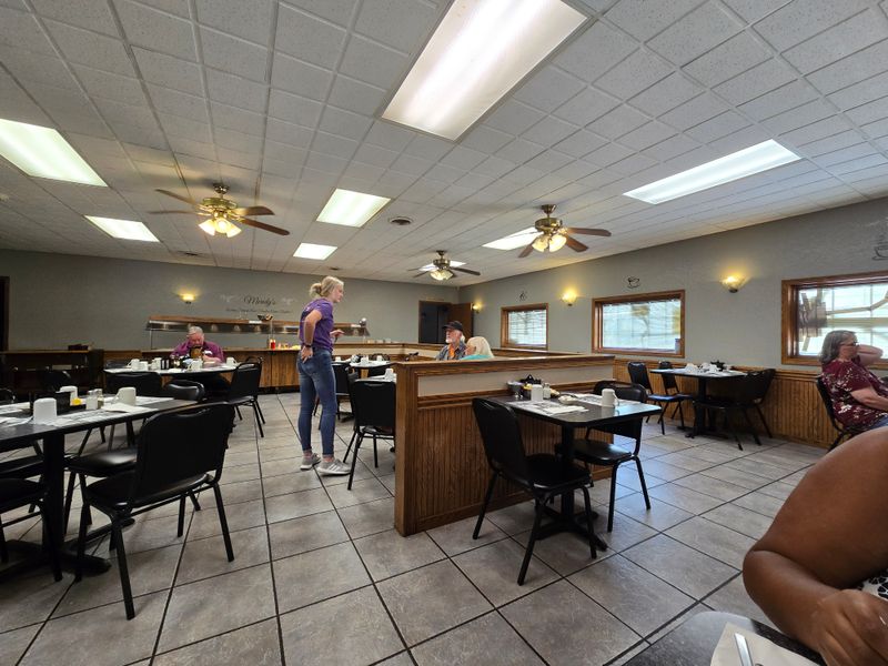 Lounge vibes and friendly chatter