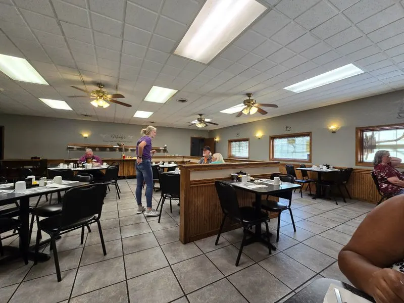 Lounge vibes and friendly chatter