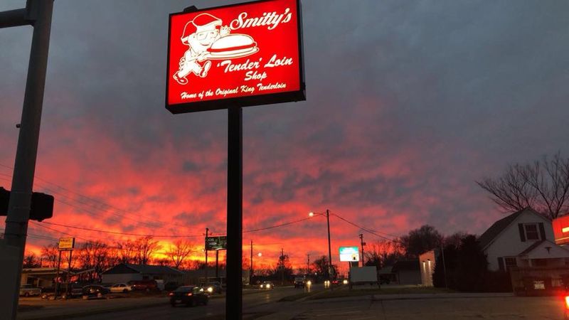 What to expect inside: vibe, seating, and staff hospitality