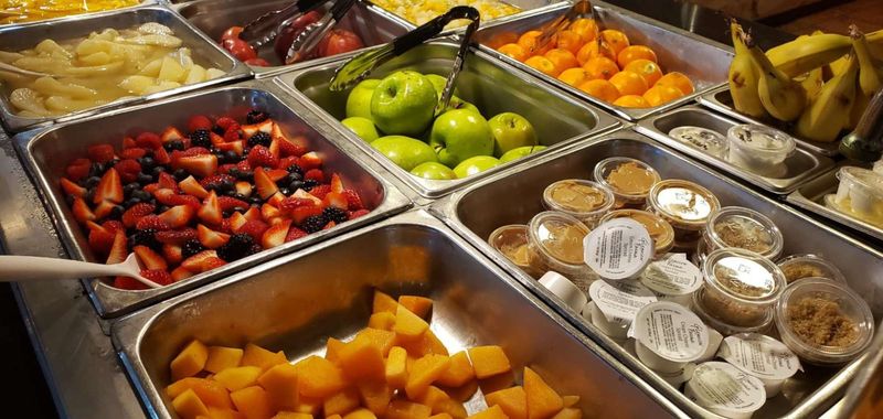 The Country Farmhouse – Morris