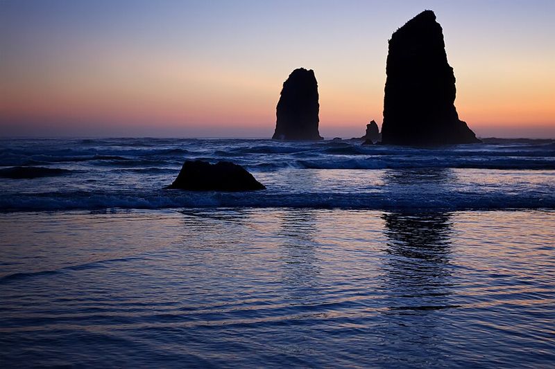 Cannon Beach, Oregon (early mornings on the shore)