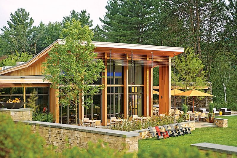 Plan Your Visit: Reservations, Hours, and Budget