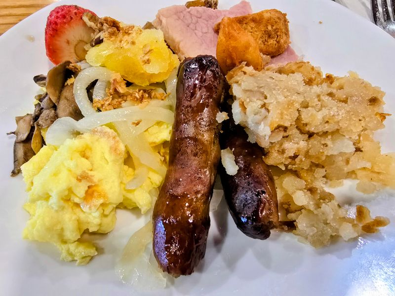 Breakfast Comforts, Biscuits to Gravy