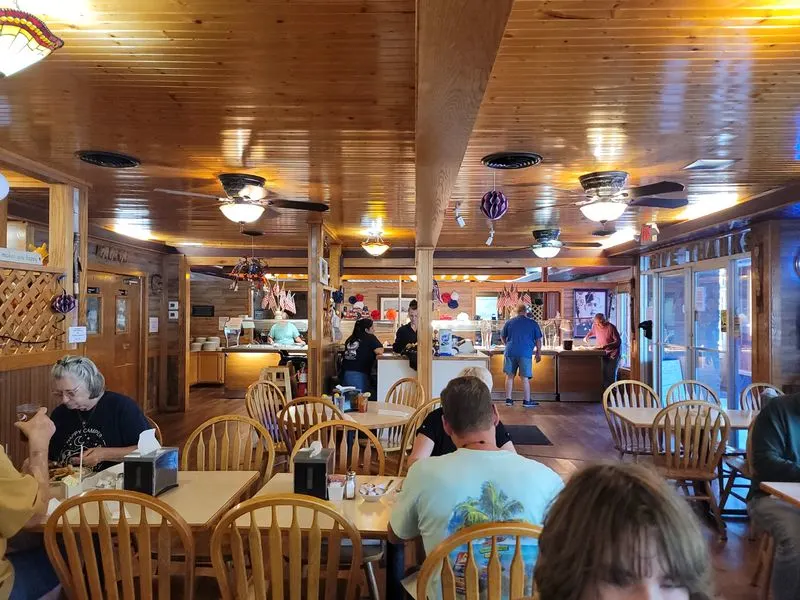 Atmosphere, Seating, and Service