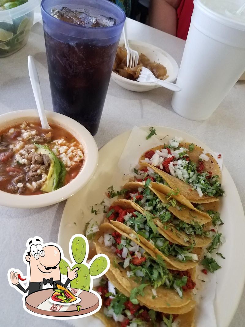 Salsas, Condiments, and Free Refills That Win Hearts