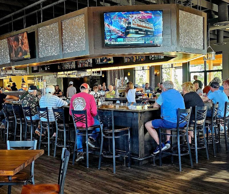 The Divide Bar & Grill Buffet Sundays – Billings