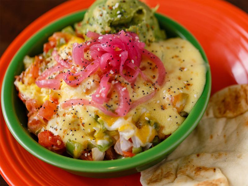 Bowls That Balance Freshness And Flavor