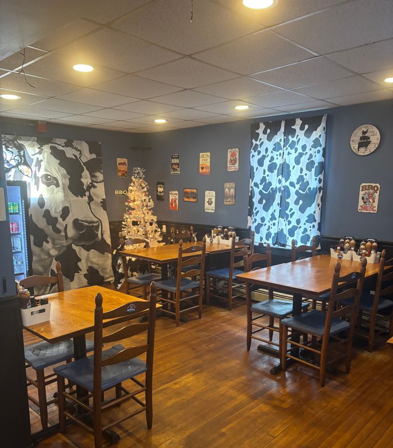 Becky's BBQ — Middletown