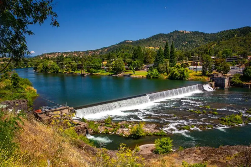 Winchester Dam Fish Ladder Overlook