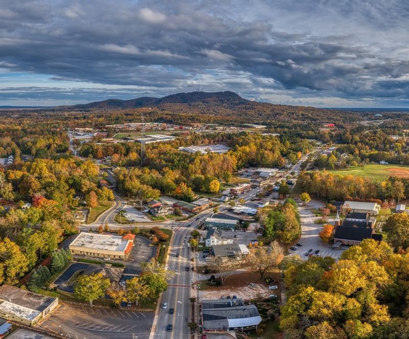 Main Street Cafés and Patios