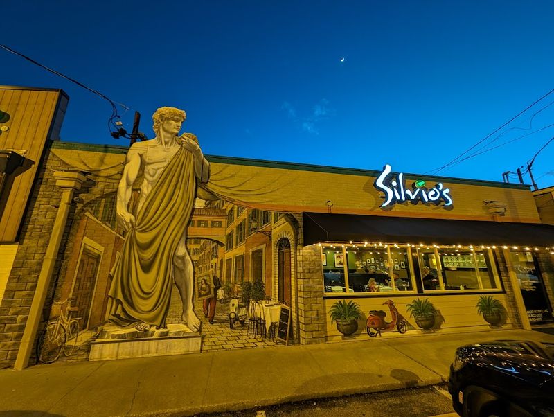 Know Before You Go: Hours, Vibe, and Reservations