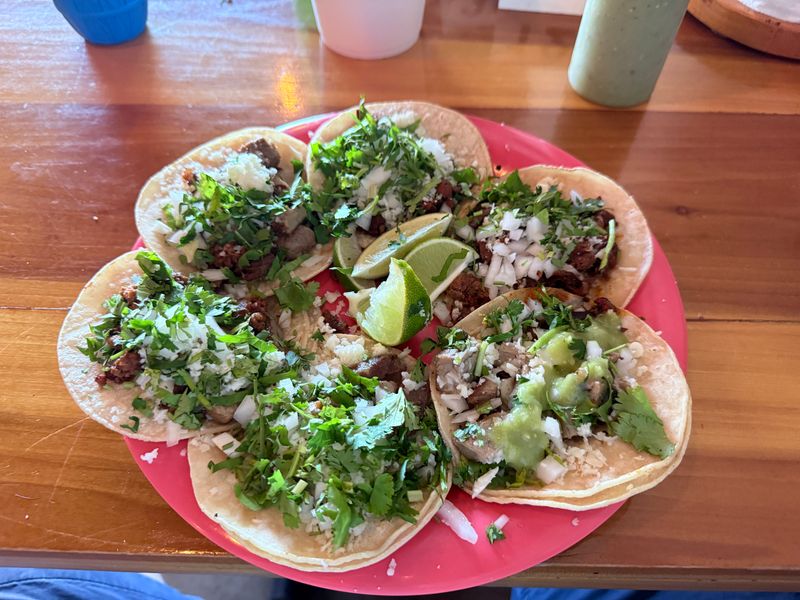 Tacos La Banqueta — Dallas