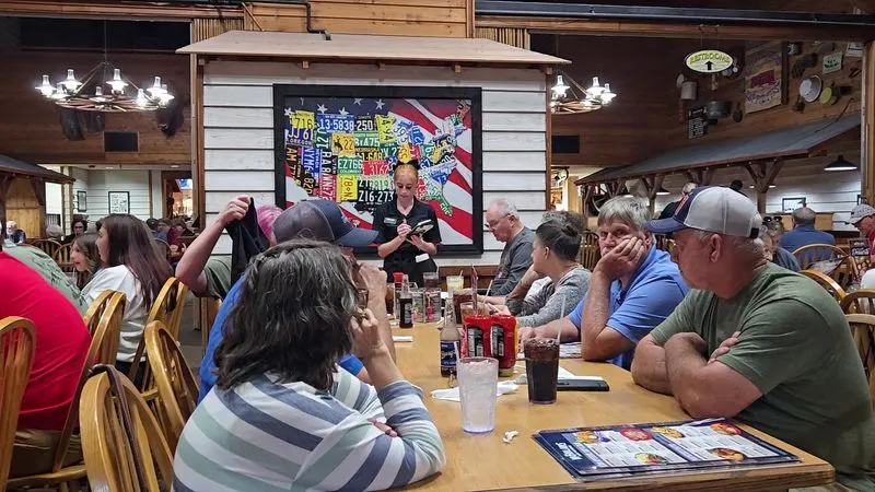 Service, Vibe, and What to Expect