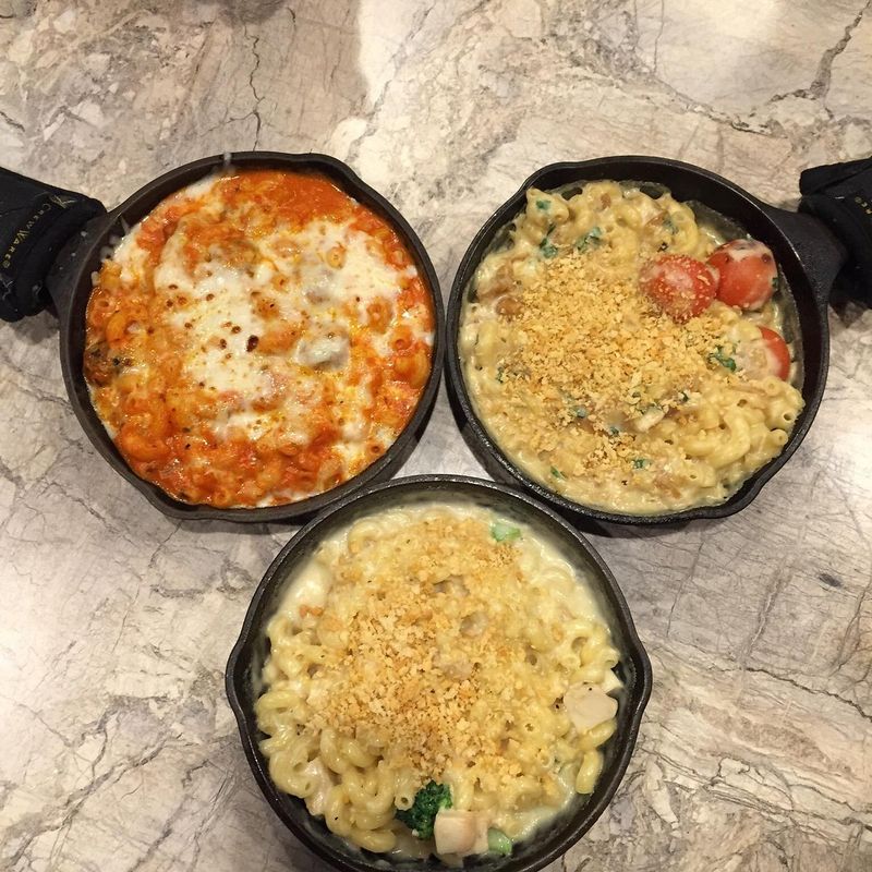 Mac N’ Out – Milford