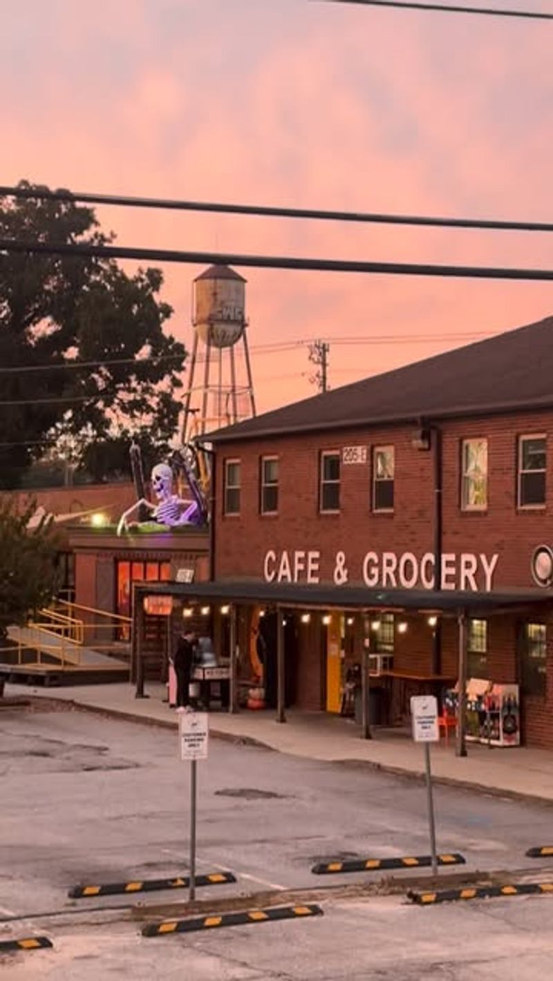 Swamp Rabbit Café & Grocery