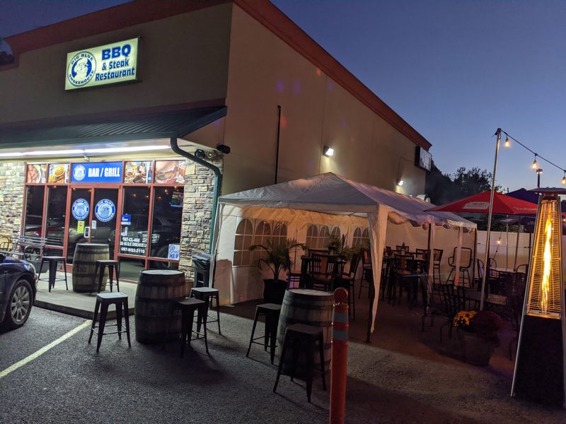 Big Blue Smokehouse — Hazard