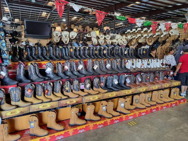 Fashion Finds: Boots, Dresses, and Everyday Deals