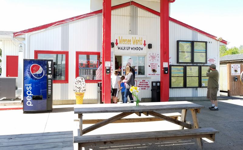 Weenee World — New Castle, IN