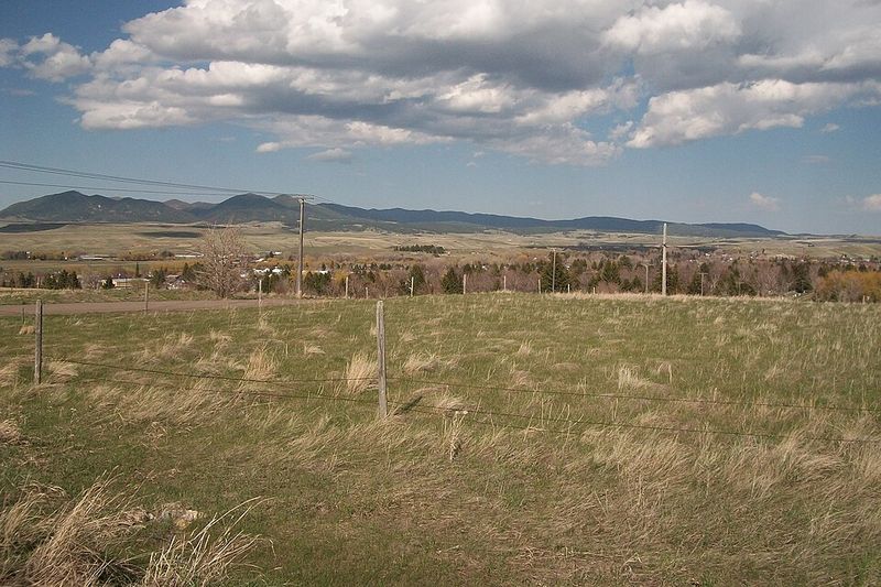 Surrounding Ridgelines & Mountain Views