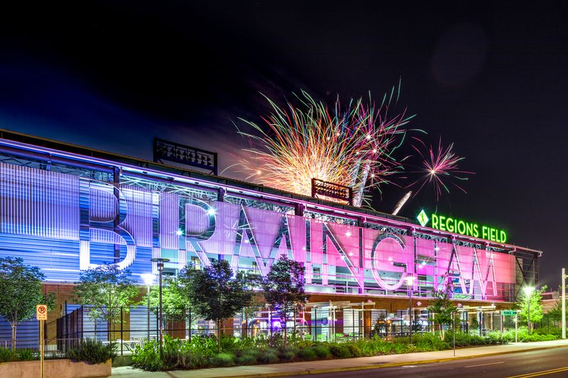 Alabama – Birmingham’s Railroad Park Christmas Glow