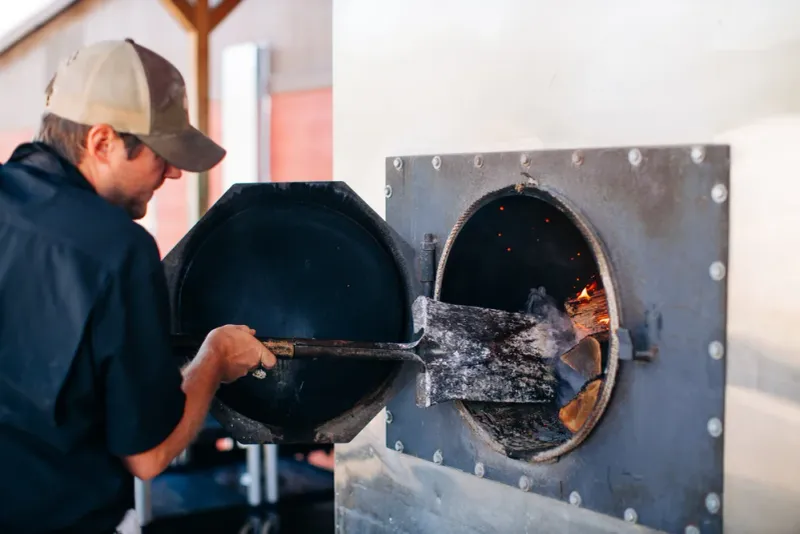 Why JD’s Pulled Pork Trays Inspire Weekly Pilgrimages