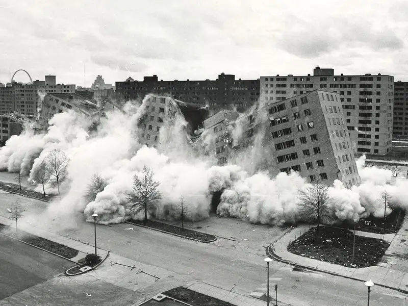 Pruitt–Igoe Housing Complex