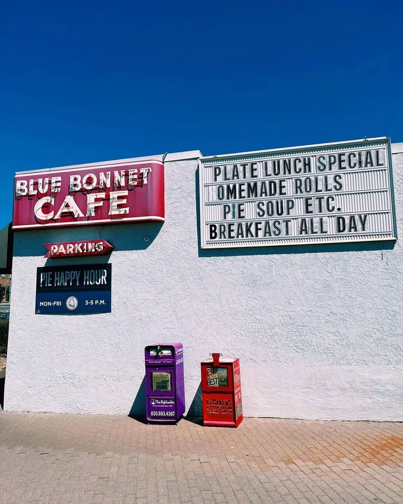 Blue Bonnet Cafe