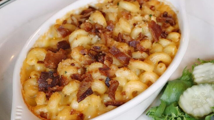 The burgers at this restaurant in Wisconsin are so good, they deserve their own fan club