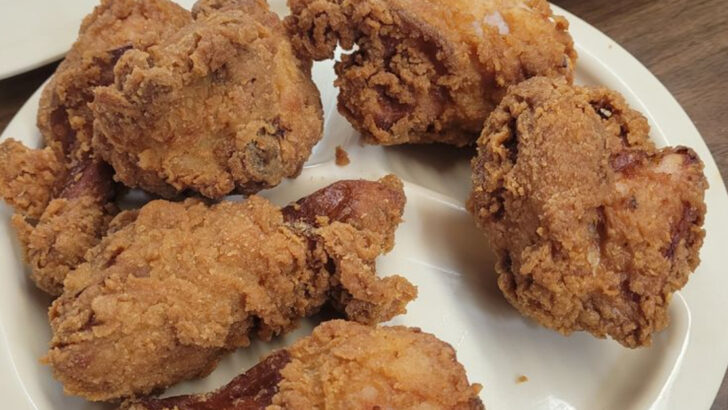 The fried chicken at this Kansas restaurant is worth every drive